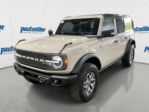 New 2025 Ford Bronco Badlands image 1