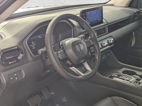 New 2025 Honda Pilot Elite image 3