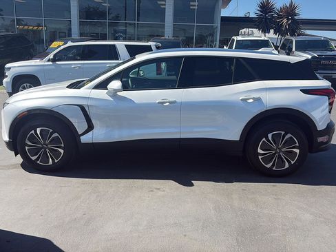 Used 2024 Chevrolet Blazer EV LT image 15