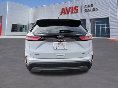 Used 2024 Ford Edge SEL image 7