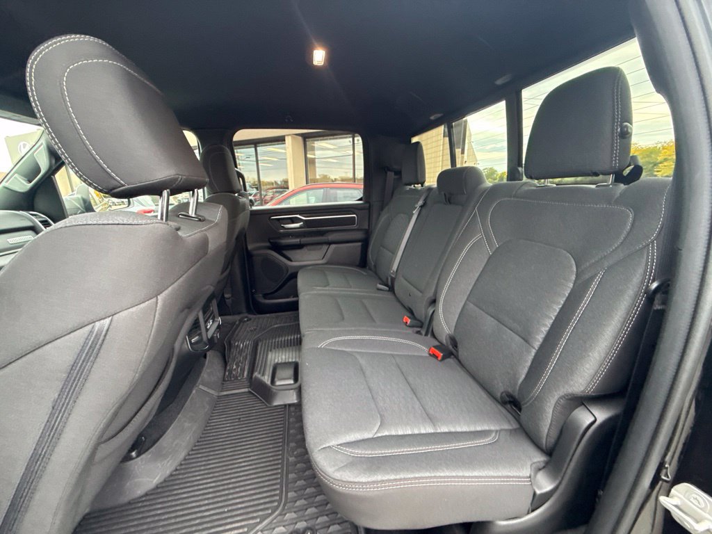Used 2025 RAM 1500 Big Horn AWD/4WD image 33