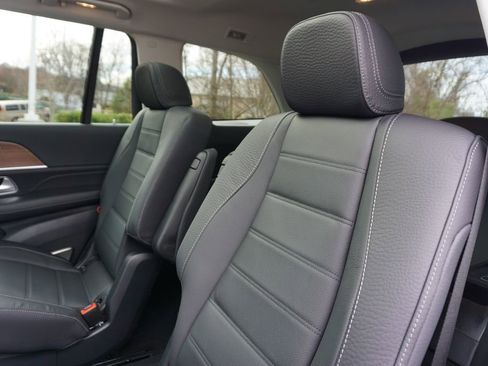 New 2026 Mercedes-Benz GLS 450 4MATIC image 14