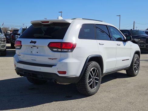 Certified 2021 Jeep Grand Cherokee Trailhawk image 3