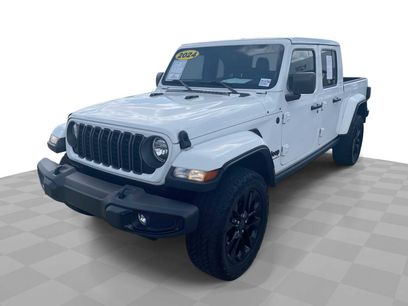 Used 2024 Jeep Gladiator Sport