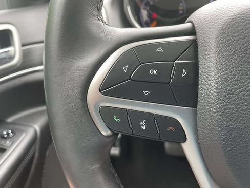 Used 2019 Jeep Grand Cherokee Limited w/ Luxury Group II AWD/4WD image 26