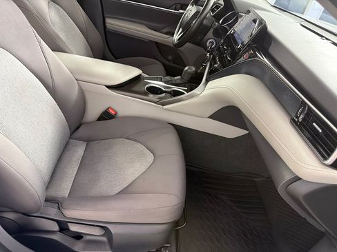 Used 2022 Toyota Camry LE FWD image 22