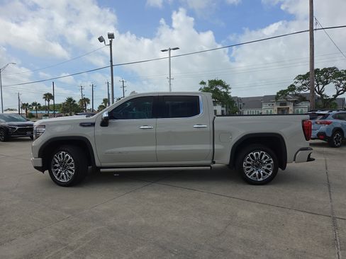 Used 2026 GMC Sierra 1500 Denali Ultimate AWD/4WD image 7