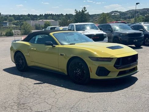 New 2025 Ford Mustang GT Premium w/ GT Performance Package RWD image 39