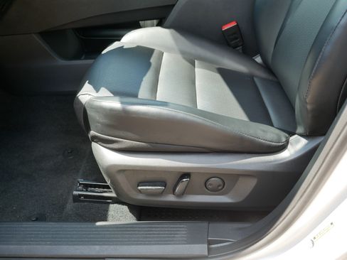 Certified 2023 Nissan Rogue SV w/ SV Premium Package AWD/4WD image 20