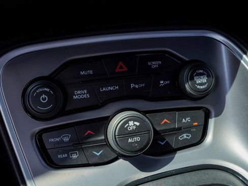 Used 2020 Dodge Challenger R/T Scat Pack w/ Dynamics Package image 32