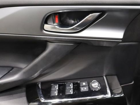 Used 2022 MAZDA CX-9 Touring image 18