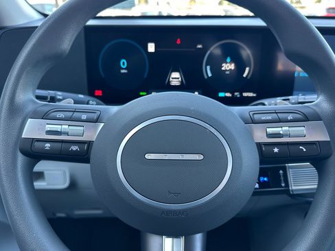 Used 2024 Hyundai Kona SE image 24