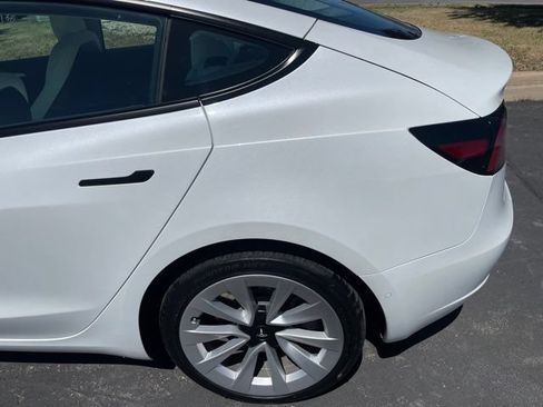 Used 2022 Tesla Model 3 Long Range AWD/4WD image 29