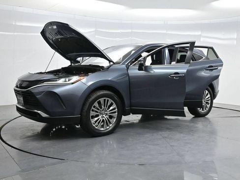 Used 2022 Toyota Venza XLE AWD/4WD image 64