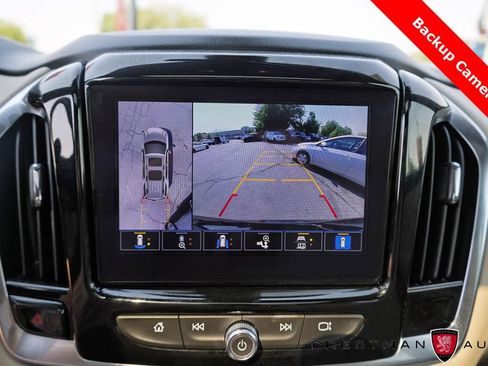 Used 2023 Chevrolet Traverse Premier AWD/4WD image 10