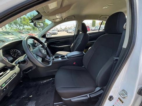 Used 2025 Nissan Sentra S FWD image 36