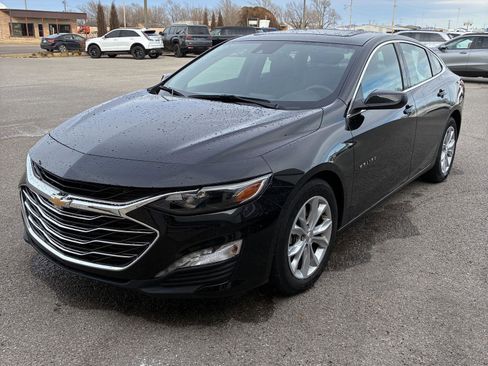 Used 2024 Chevrolet Malibu LT image 1