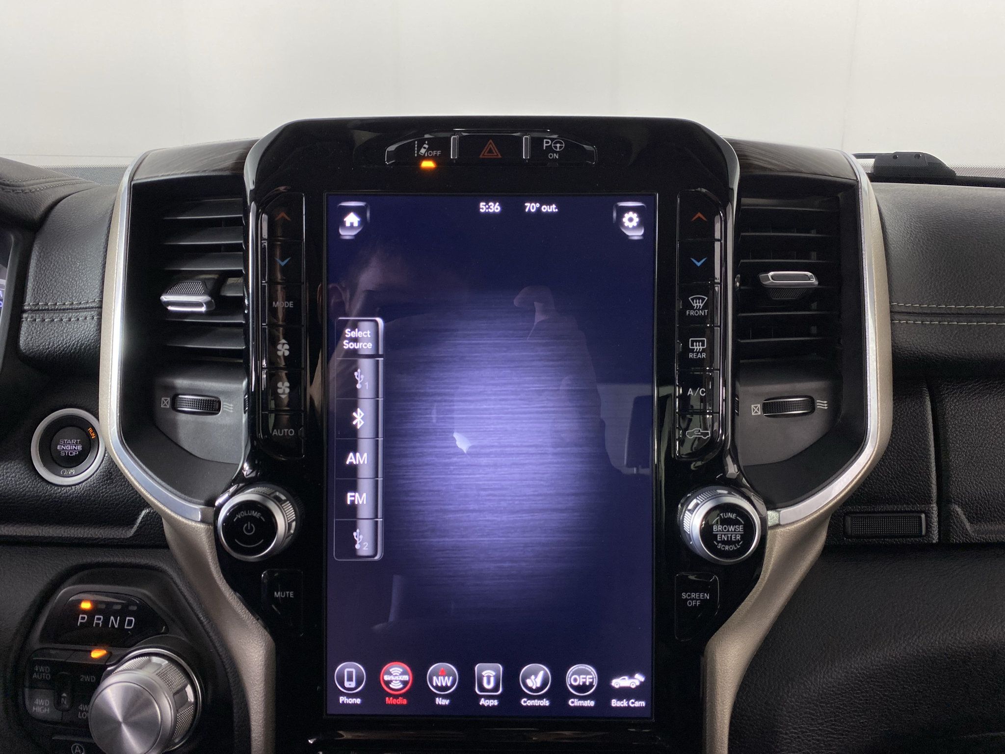 Used 2019 RAM 1500 Laramie AWD/4WD image 26