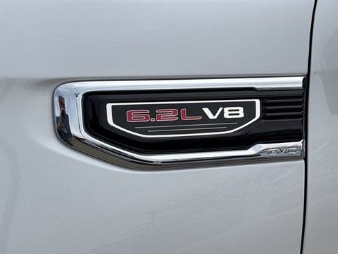 Used 2019 GMC Sierra 1500 SLT w/ SLT Premium Package image 14