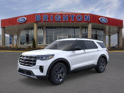 Used 2026 Ford Explorer Active w/ Active Comfort Package AWD/4WD image 3