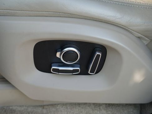 Used 2017 Land Rover Range Rover Supercharged image 32