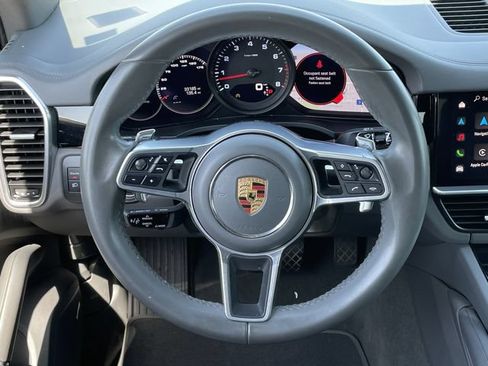 Used 2023 Porsche Cayenne AWD/4WD image 11