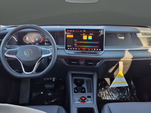New 2026 Volkswagen Tiguan SE AWD/4WD image 48