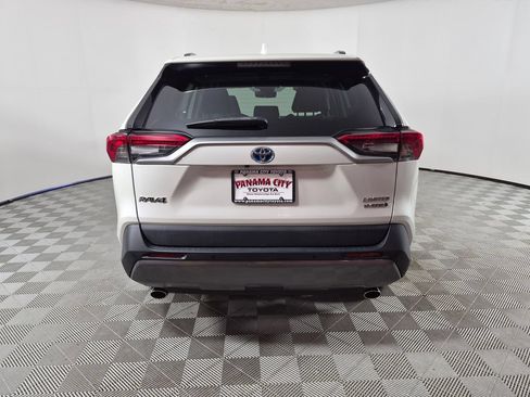Used 2021 Toyota RAV4 Limited AWD/4WD image 4