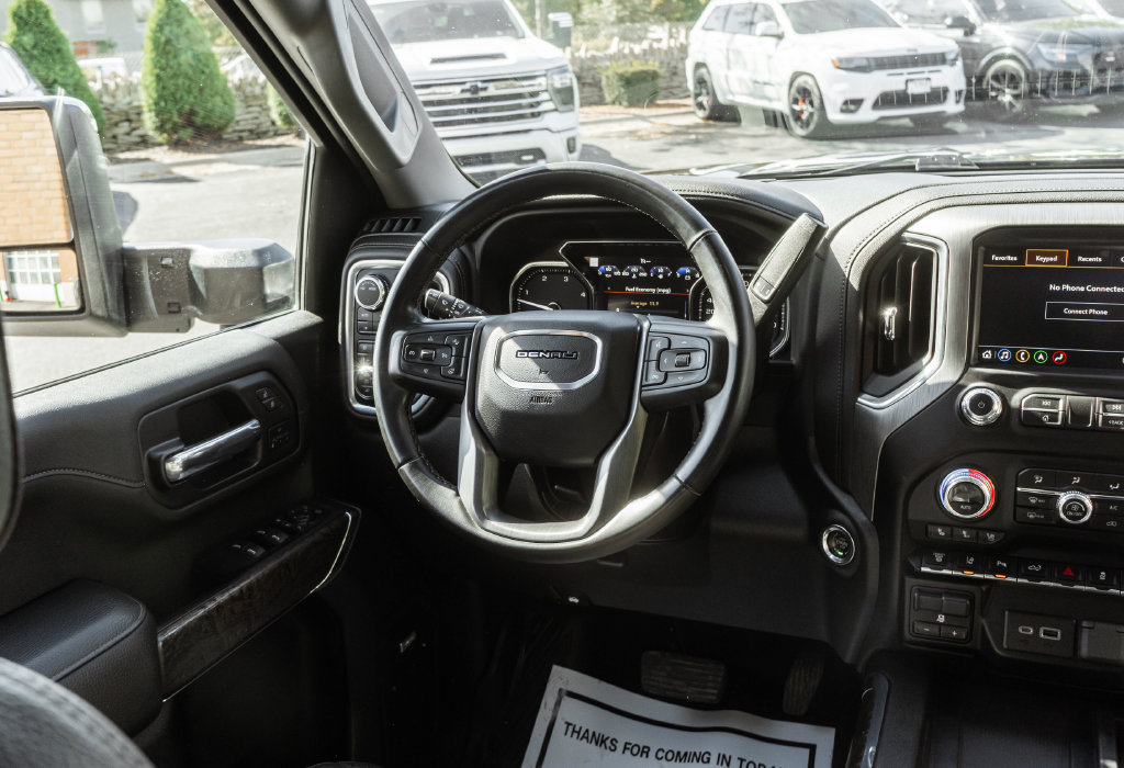 Used 2023 GMC Sierra 3500 Denali AWD/4WD image 14