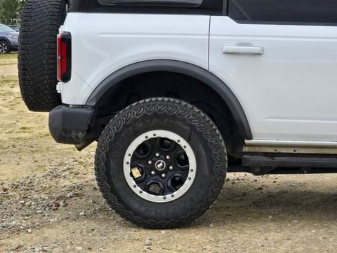 Used 2021 Ford Bronco Outer Banks w/ Sasquatch Package image 8
