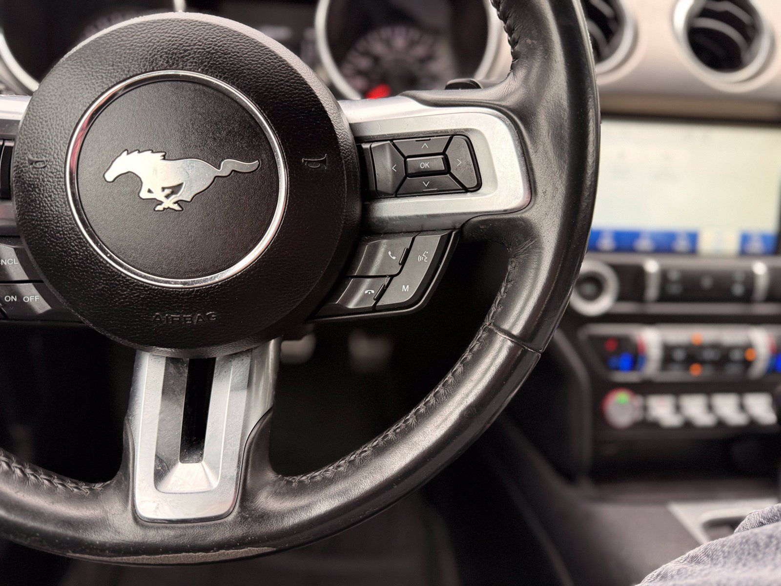 Used 2021 Ford Mustang Premium RWD image 27