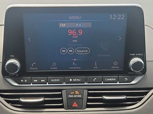 Used 2020 Nissan Altima 2.5 S FWD image 18