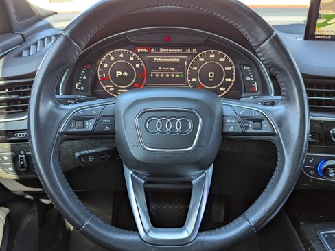 Used 2017 Audi Q7 3.0T Prestige w/ Prestige Package image 29