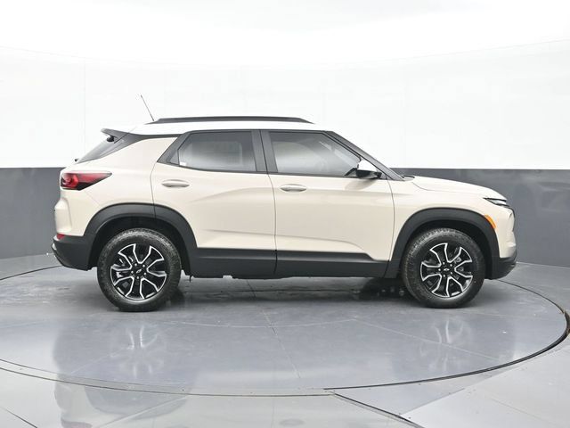 New 2026 Chevrolet TrailBlazer ACTIV AWD/4WD image 12