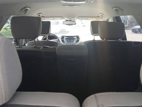Used 2019 Hyundai Santa Fe XL SE FWD image 10
