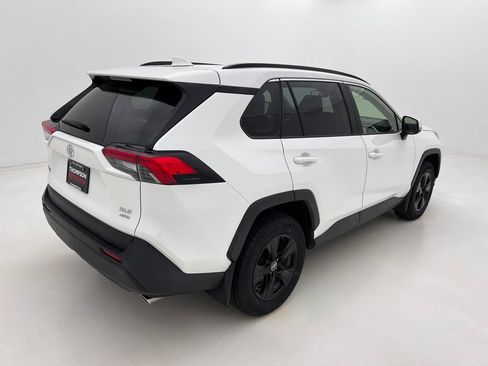 Used 2019 Toyota RAV4 XLE w/ All Weather Liner Package AWD/4WD image 7