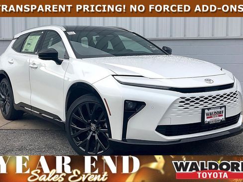 New 2025 Toyota Crown Signia image 1