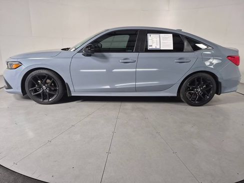 Used 2023 Honda Civic Sport image 2