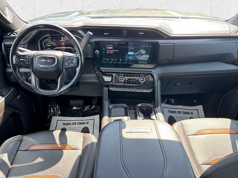 Used 2024 GMC Sierra 2500 AT4 w/ Technology Package AWD/4WD image 22