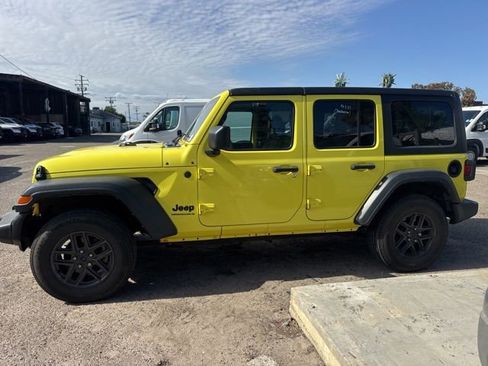 Used 2024 Jeep Wrangler Unlimited Sport AWD/4WD image 8