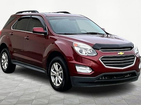 Used 2017 Chevrolet Equinox LT w/ Convenience Package image 2