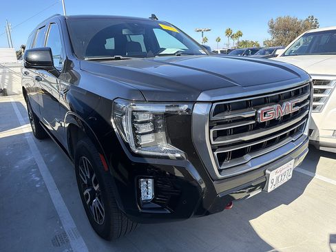 Used 2023 GMC Yukon AT4 w/ AT4 Premium Plus Package AWD/4WD image 3