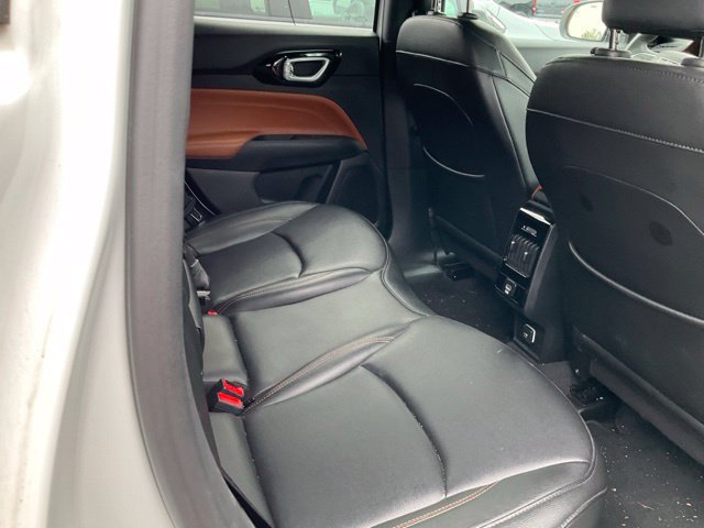 Used 2024 Jeep Compass Limited AWD/4WD image 8
