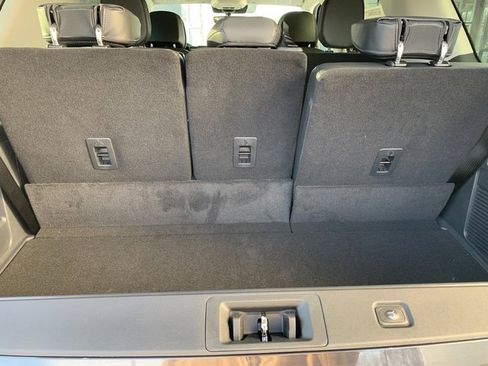 New 2026 Lincoln Navigator Premiere image 12