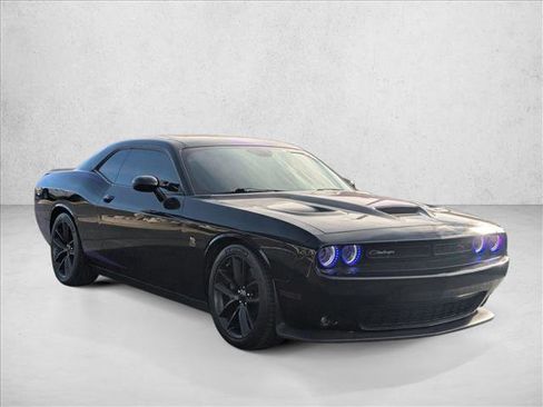 Used 2019 Dodge Challenger R/T Scat Pack w/ Driver Convenience Group image 3