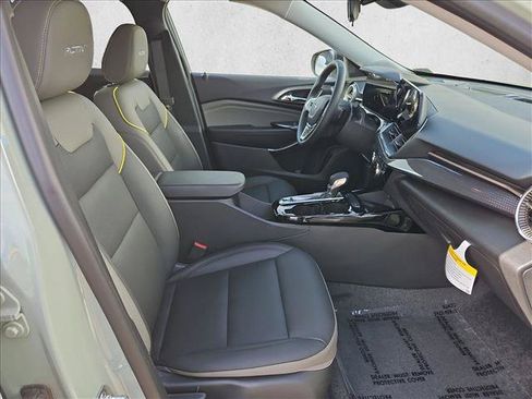 Certified 2026 Chevrolet Trax ACTIV w/ Sunroof Package FWD image 27