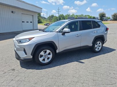 Used 2019 Toyota RAV4 XLE w/ Convenience Package