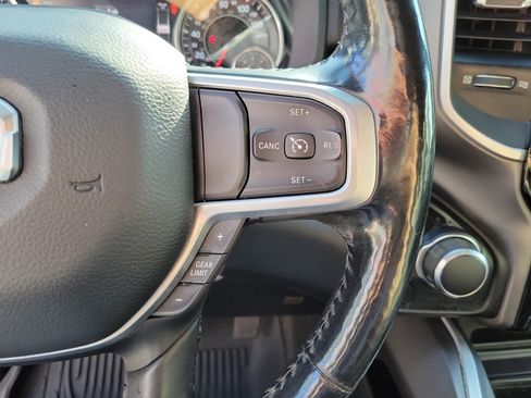 Used 2020 RAM 1500 Big Horn AWD/4WD image 14