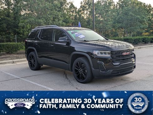 Used 2023 GMC Acadia SLE w/ Driver Convenience Package FWD image 1