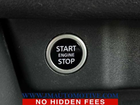 Used 2021 Nissan Rogue S image 37